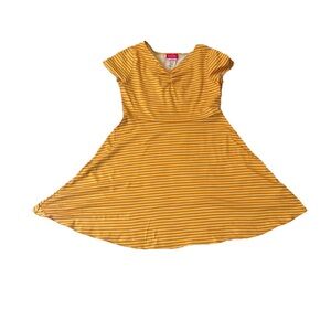 Zunie Girl Nordstrom Sz 7/8 Yellow Striped Lightweight Sundress with Ruffle Hem